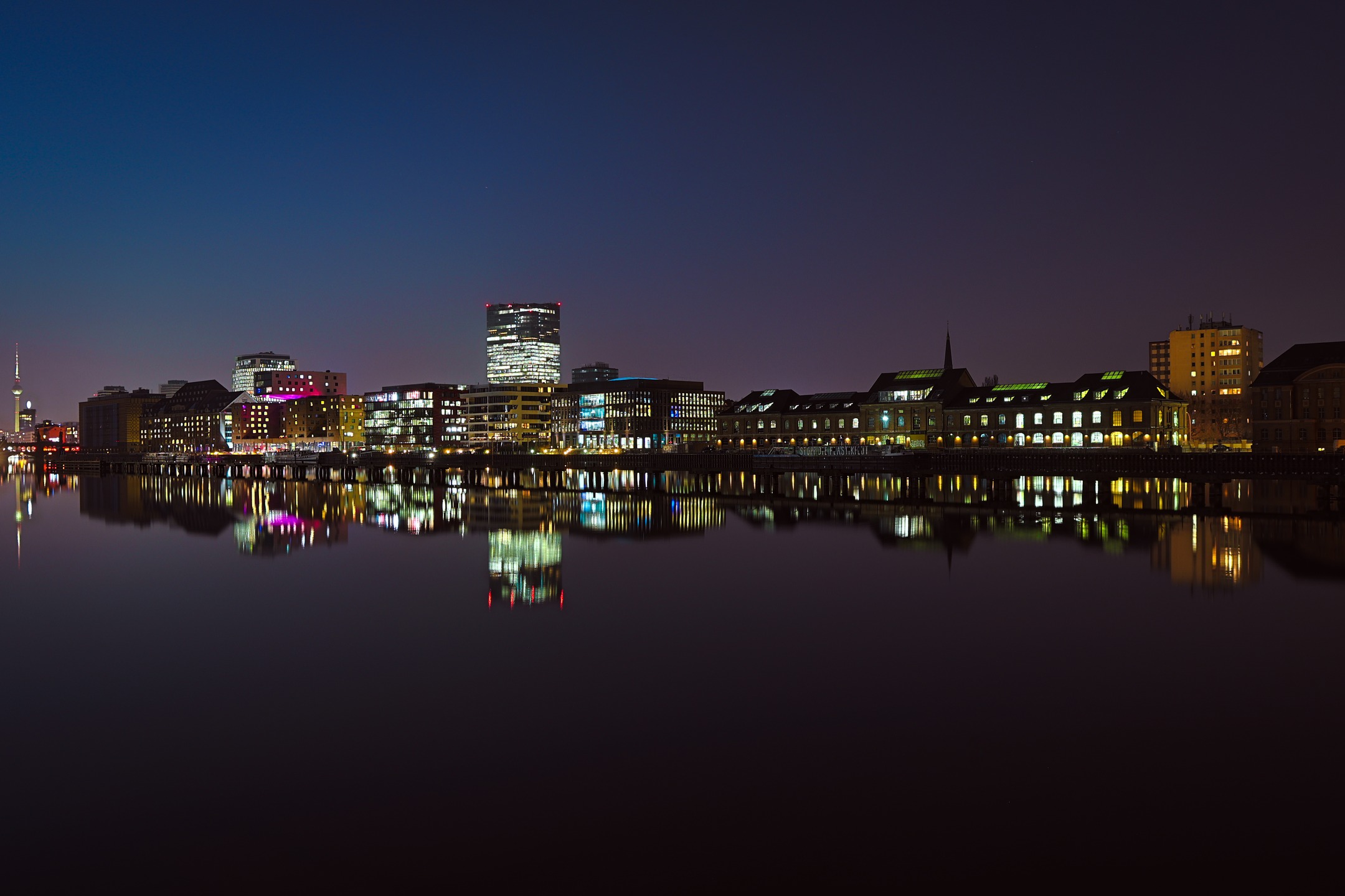 Canal Bank in HDR